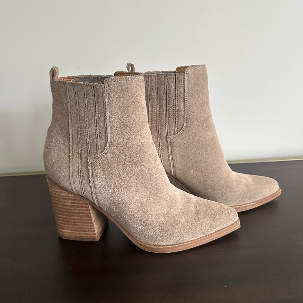 Marc Fisher Oshay Pointed Toe Bootie size 7